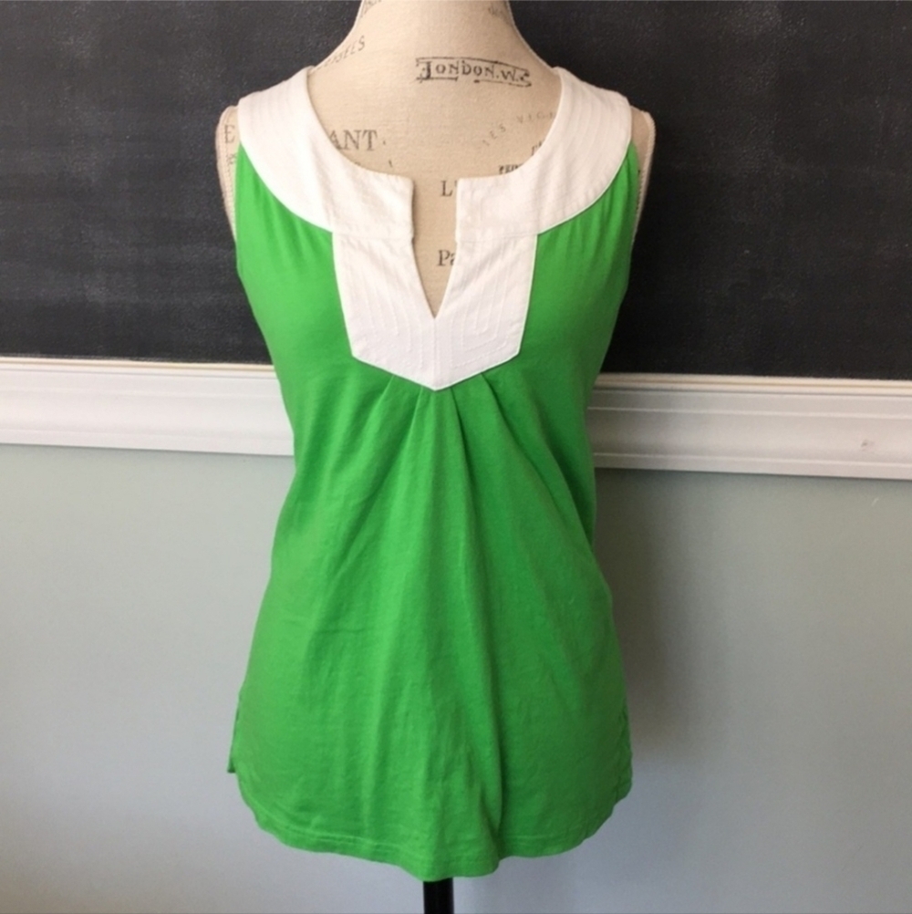 Lilly Pulitzer Green White Sleeveless Top Women's XS V-Neck Spring Summer Luxury